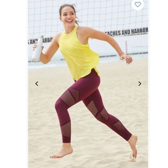 Fabletics Mosaic High Waisted 7/8 Leggings Burgundy Small NWT - Picture 4 of 14